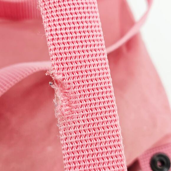 Fjallraven Kånken Classic Mini Backpack Color Bubble Gum Pink 10" VSCO Gorp - Picture 8 of 9